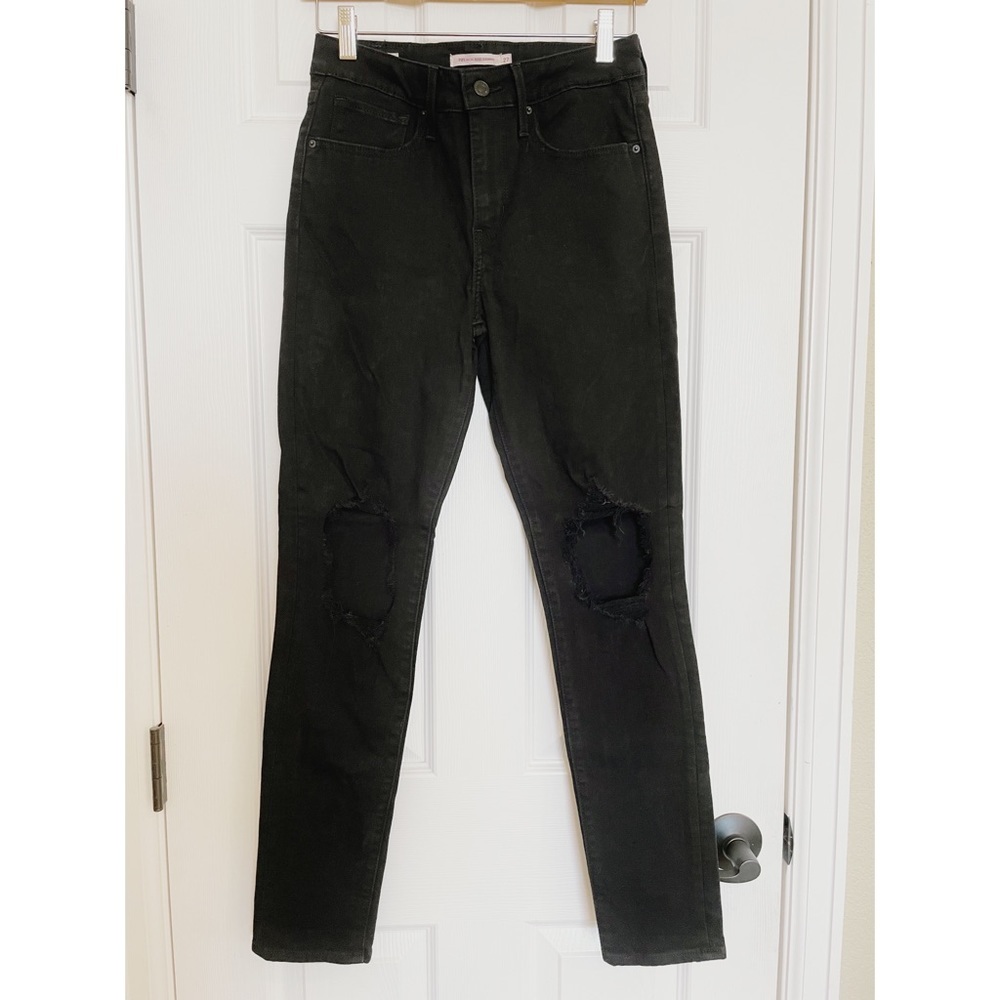 Levi’s 721 high rise skinny black denim jeans